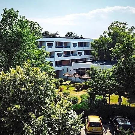 Academy Vénus